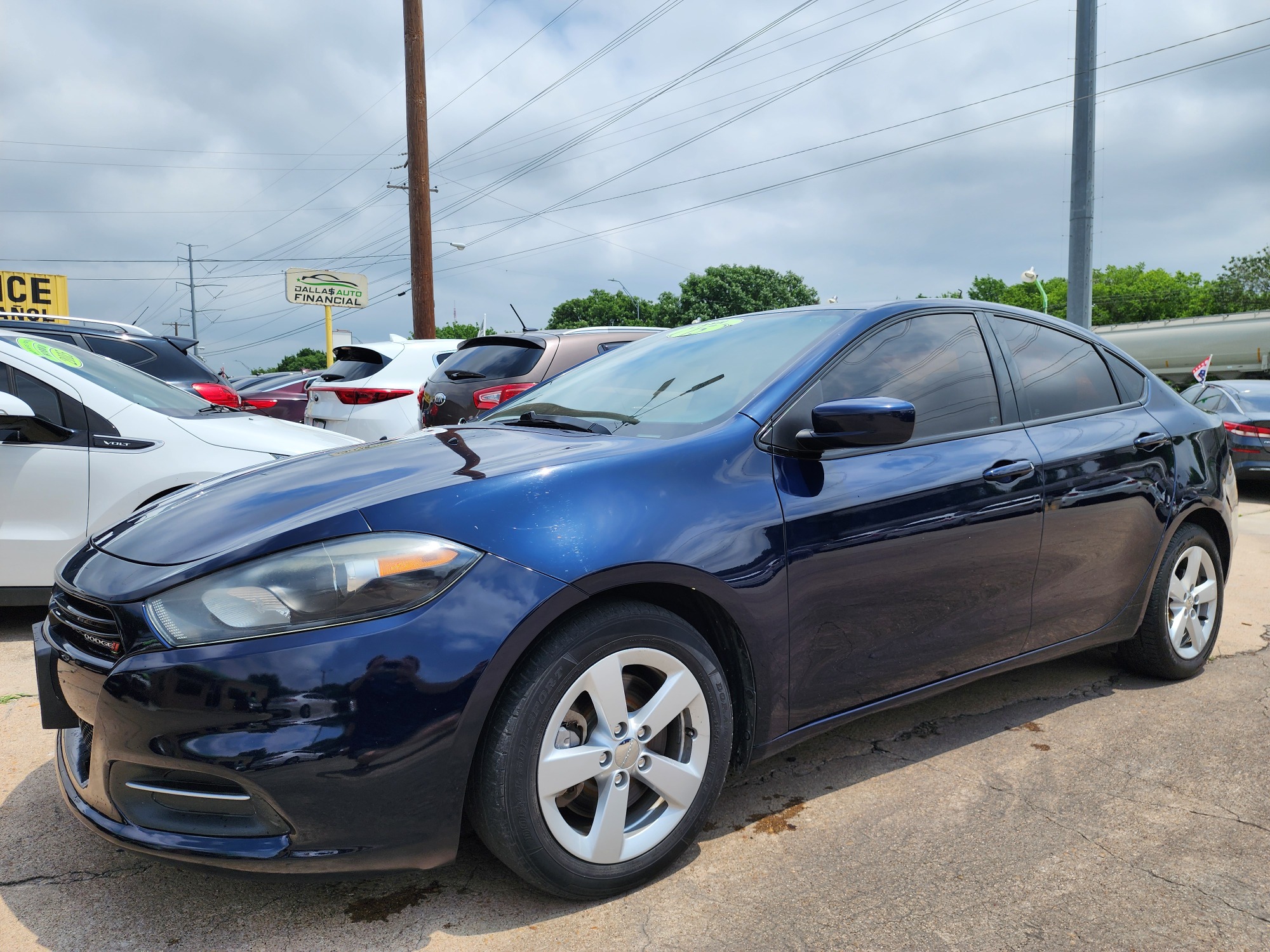 2015 BLUE /BLACK Dodge Dart SXT (1C3CDFBB7FD) with an 2.4L L4 DOHC 16V engine, AUTO transmission, located at 2660 S.Garland Avenue	, Garland, TX, 75041, (469) 298-3118, 32.885387, -96.656776 - CASH$$$$$$ CAR!! This is a SUPER CLEAN 2015 DODGE DART SXT! BLUETOOTH! SUPER NICE! Come in for a test drive today. We are open from 10am-7pm Monday-Saturday. Call or text us with any questions at 469.202.7468, or email us at DallasAutos4Less@gmail.com. - Photo #7